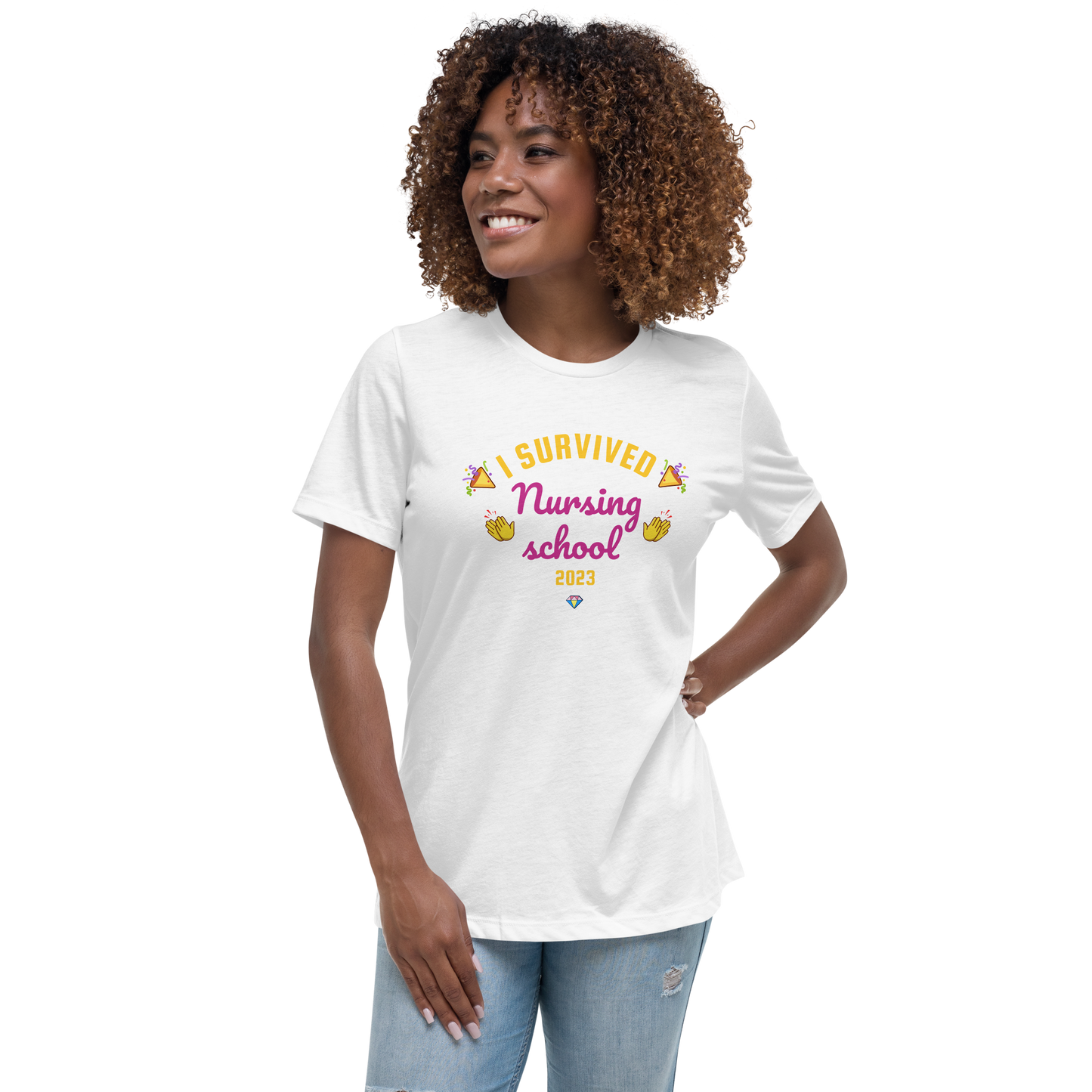 Camiseta holgada para mujer con la frase "Sobreviví a la Escuela de Enfermería 2023"